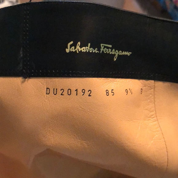 Ferragamo suede Italian knee H-full zip boot - Picture 2 of 6